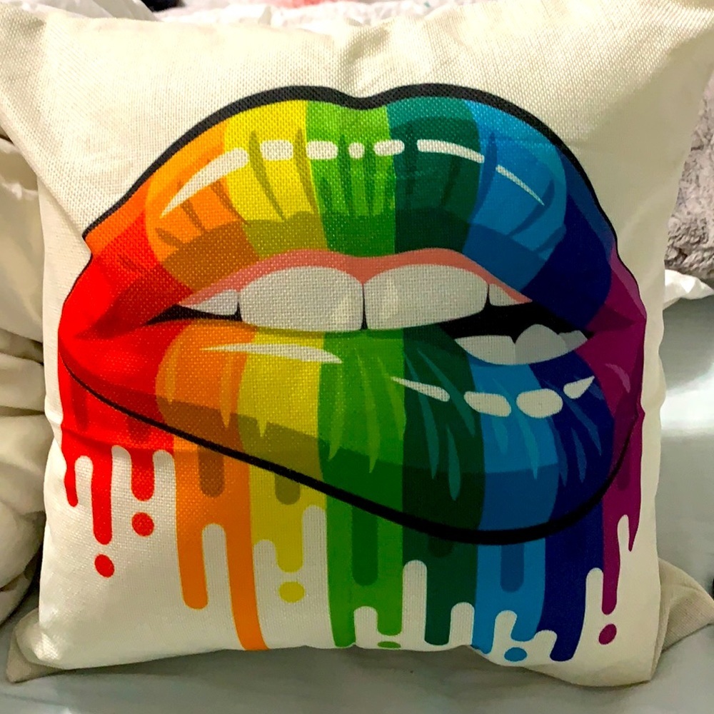 Rainbow lips Throw pillow